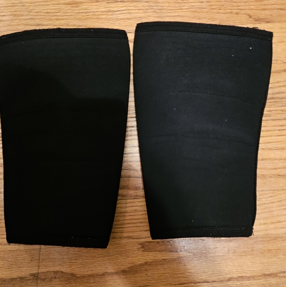 STrong Knee Sleeves - Picture 2 of 2